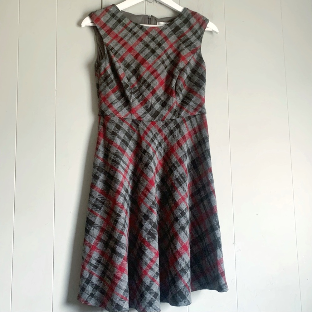 Wisp Plaid Gray & Red Sleeveless Dress 2P